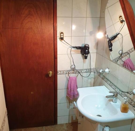 پانسیون La Casa Guesthouse