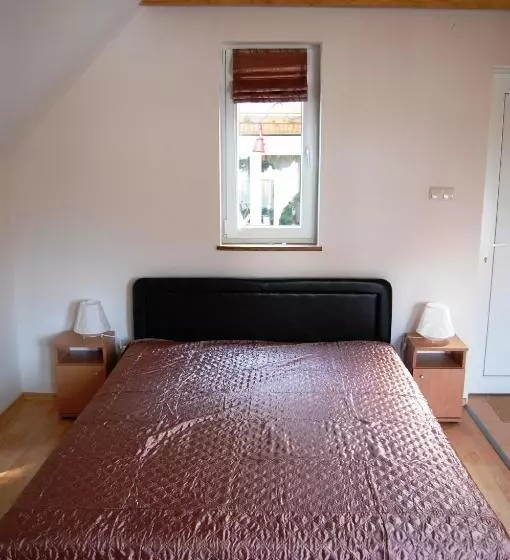 Majatalo Maya Guesthouse