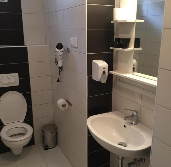 بنسيون Pizza Tábor Apartman