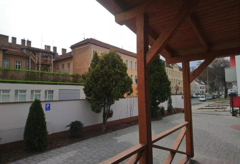 Majatalo Pizza Tábor Apartman