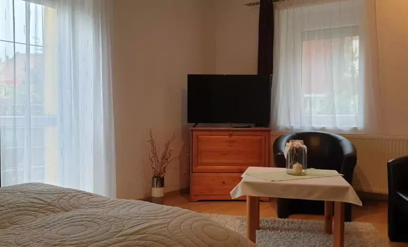 Majatalo Tópart Apartman