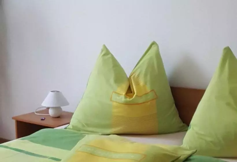 Majatalo Tópart Apartman