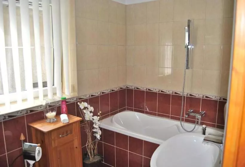 Majatalo Tópart Apartman