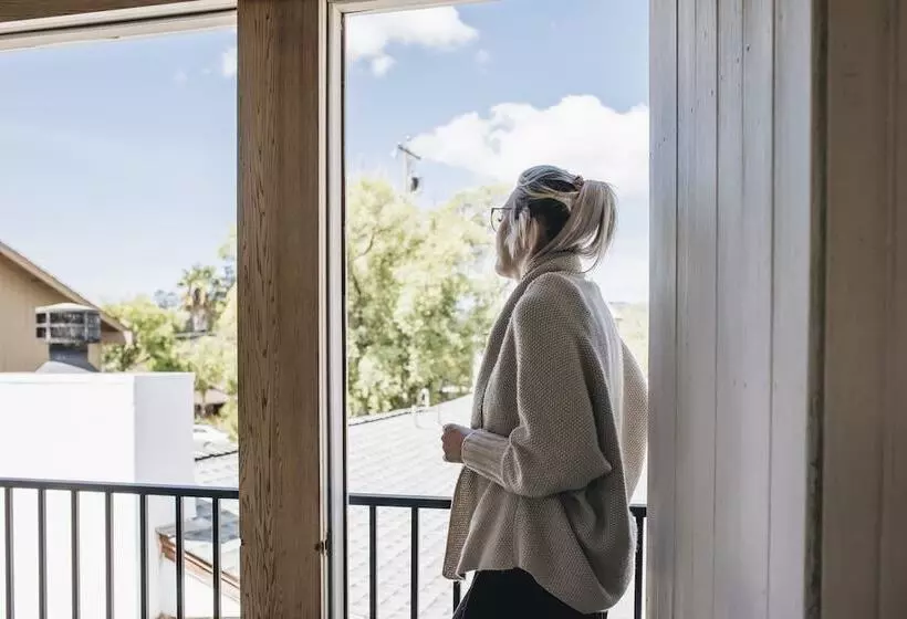 Retkeilymaja Cottage Inn & Spa