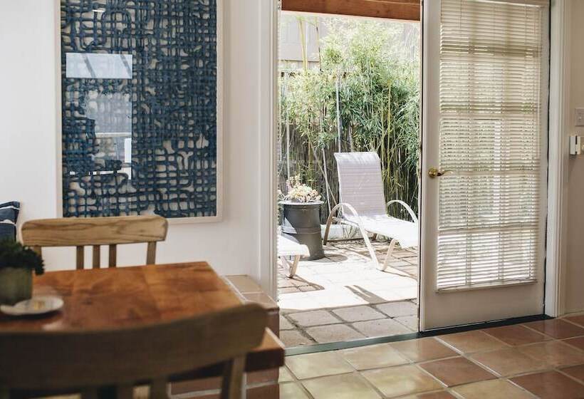 فندق صغير Cottage Inn & Spa