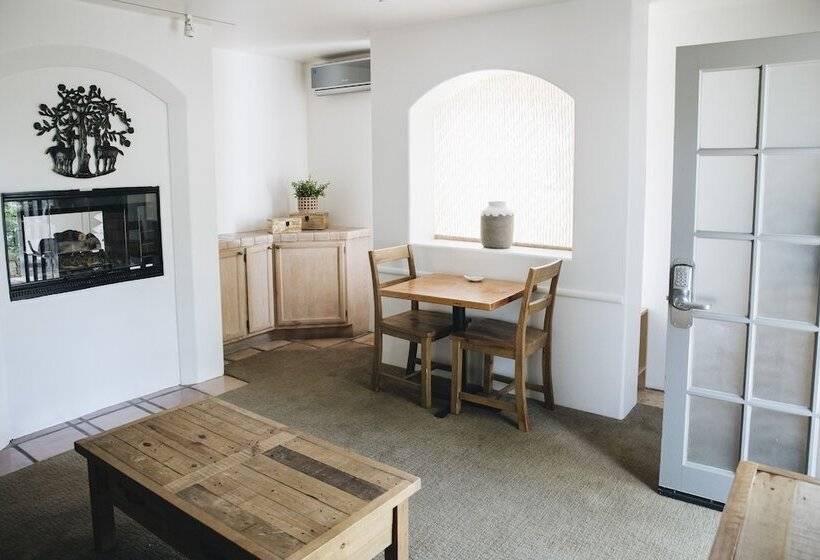 فندق صغير Cottage Inn & Spa