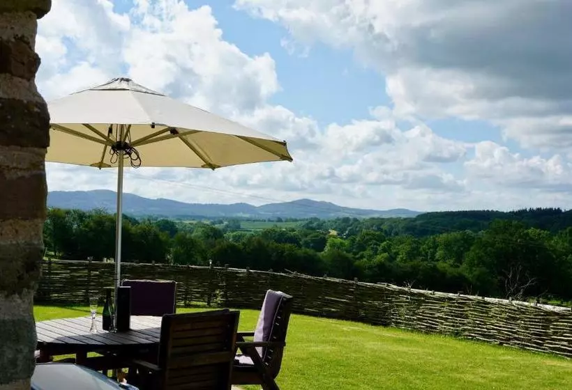 هتل Hopeend Holidays Cottage