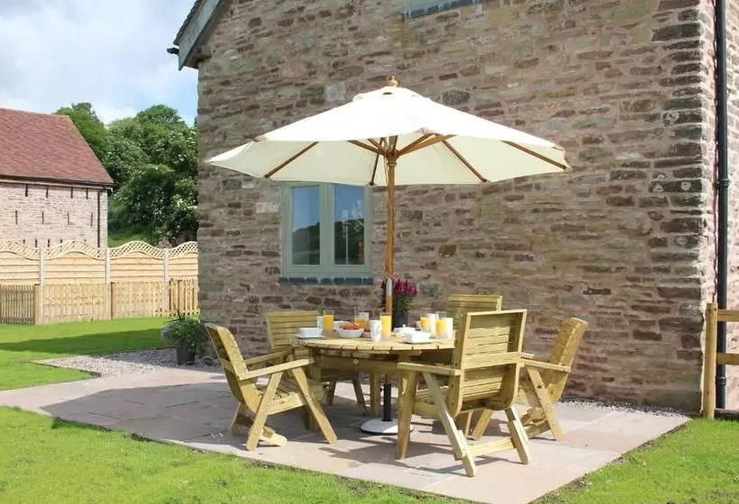 هتل Hopeend Holidays Cottage