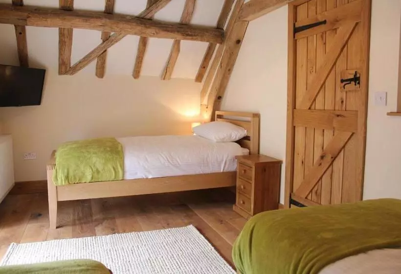 هتل Hopeend Holidays Cottage