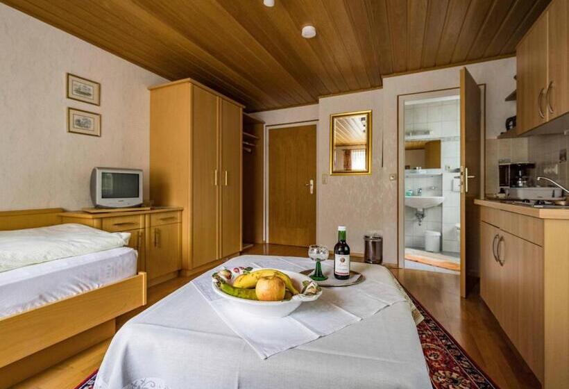 Majatalo Gästehaus Christa Mauerer