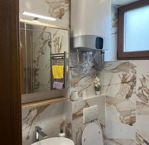 پانسیون Guest House Vila Lujza