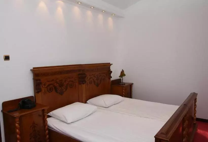 پانسیون Guest House Vila Lujza