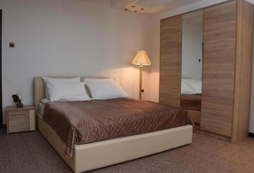 پانسیون Guest House Vila Lujza