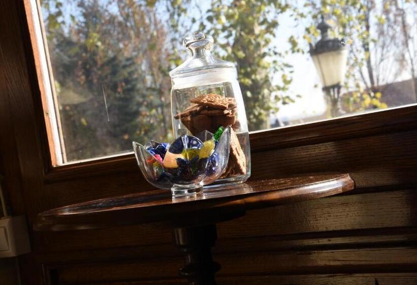 پانسیون Guest House Vila Lujza