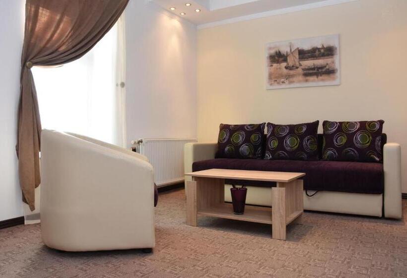 پانسیون Guest House Vila Lujza