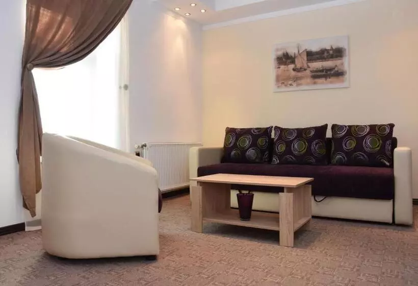 پانسیون Guest House Vila Lujza