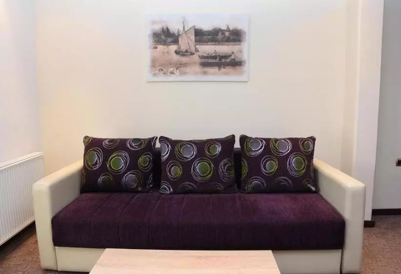پانسیون Guest House Vila Lujza