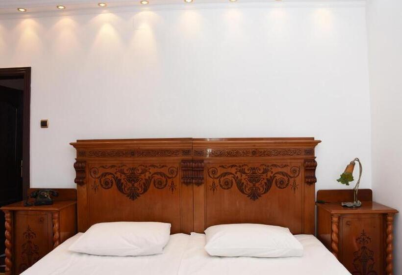 پانسیون Guest House Vila Lujza