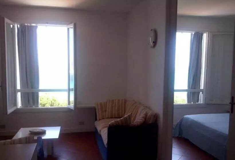 Rocca Ruja Vip