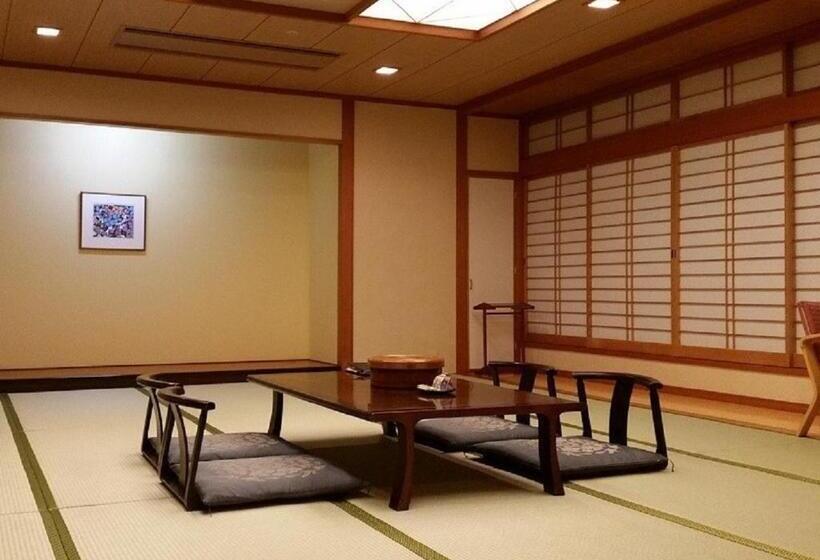 日式旅馆 New Momiji