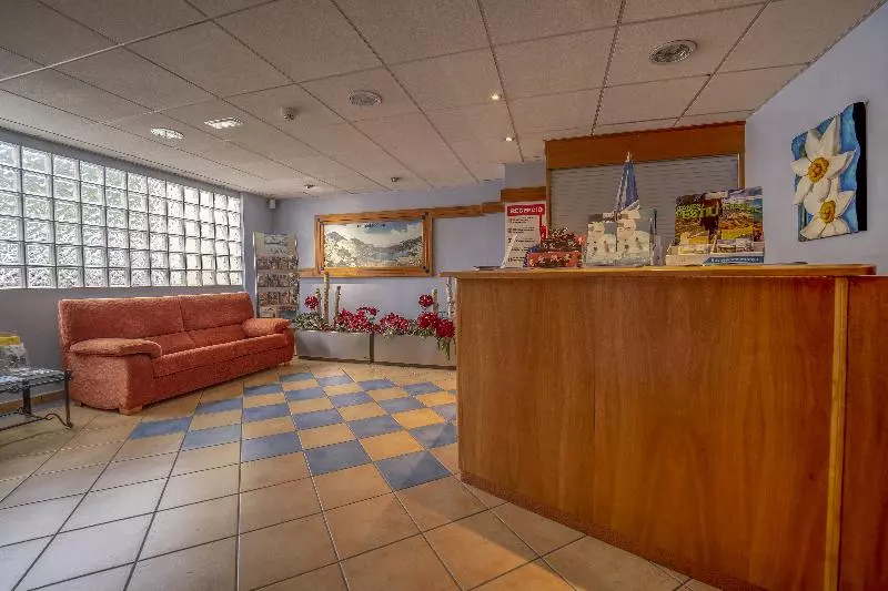 Apartaments Del Meligar