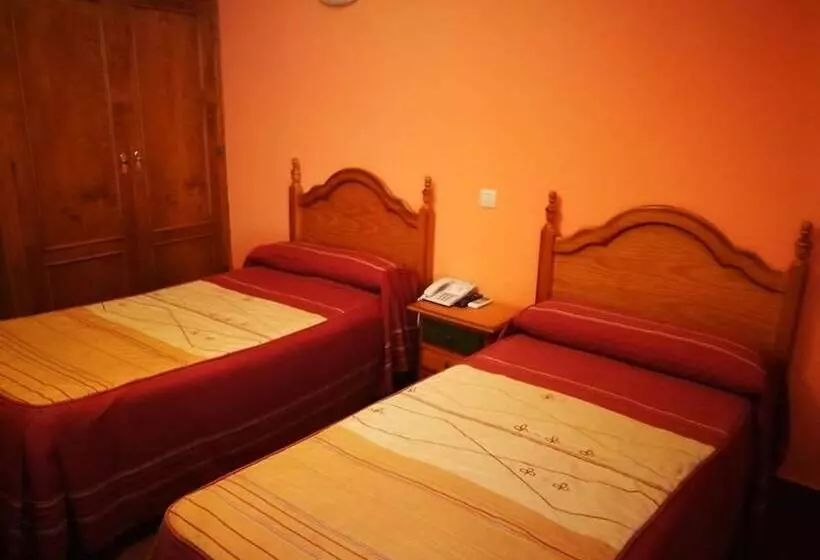 Hostal Hueso