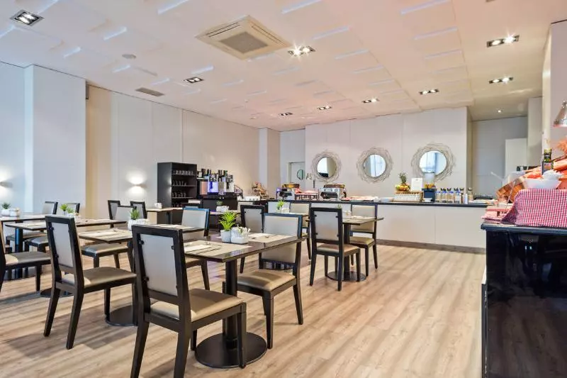 Отель Abba Garden