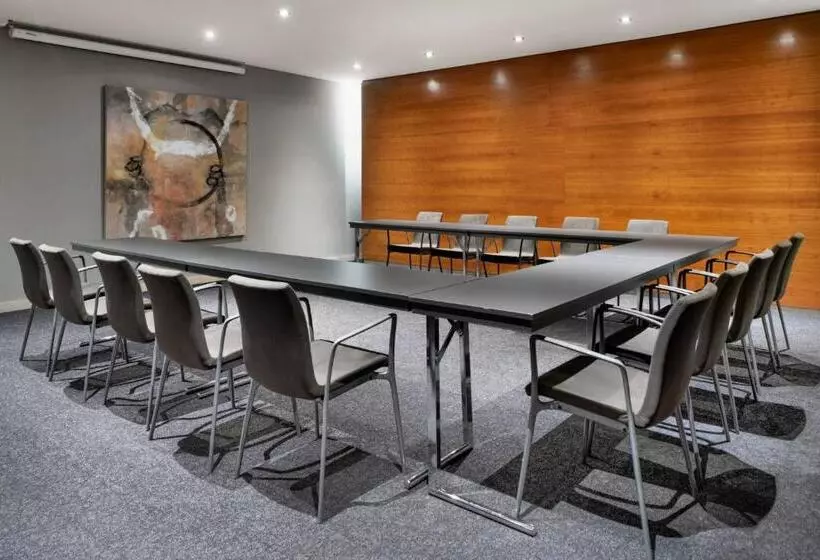 Ac Hotel Badajoz By Marriott