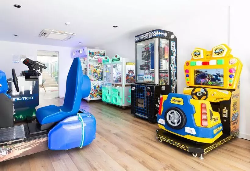 هتل Alua Suites Las Rocas