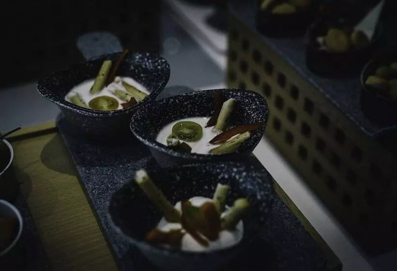 هتل Alua Suites Las Rocas