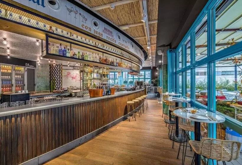 هتل Aravaca Village