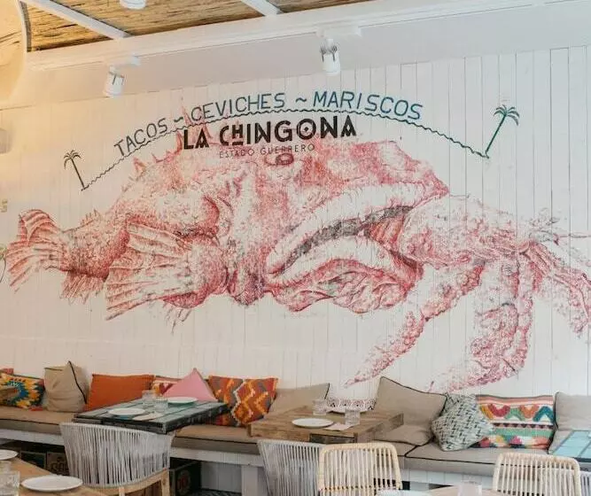 هتل Aravaca Village