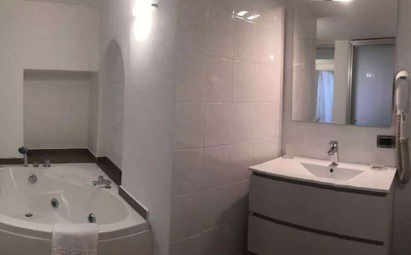 فندق Capri Bougainville