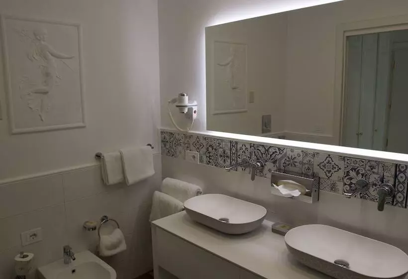 فندق Capri Bougainville