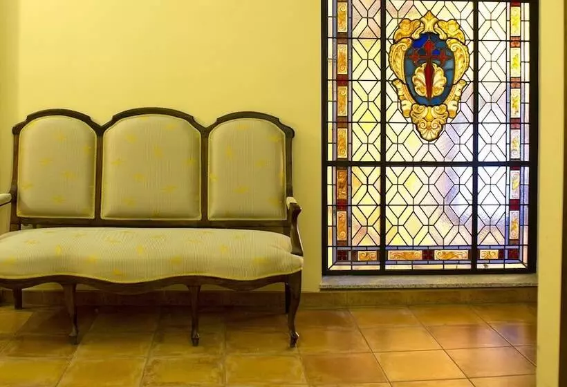 فندق Don Carlos Cáceres