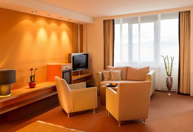 Hotelli Dorint Main Taunus Zentrum Frankfurt Sulzbach