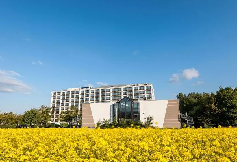 Отель Dorint Main Taunus Zentrum Frankfurt Sulzbach