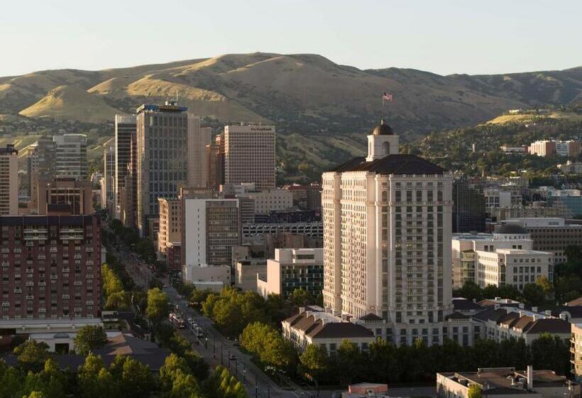 هتل Grand America