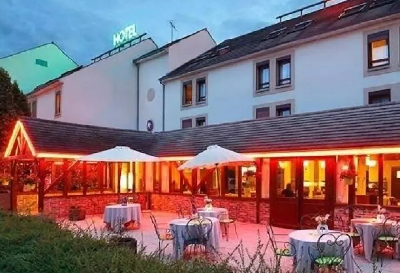 호텔 Ikar   Fasthôtel Blois