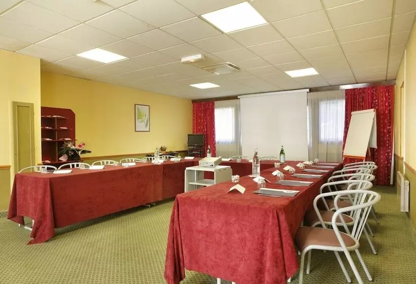 호텔 Ikar   Fasthôtel Blois