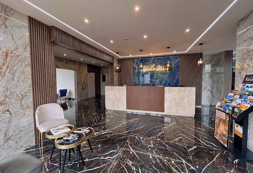 هتل Hôtel Restaurant Le Relais Pau Nord