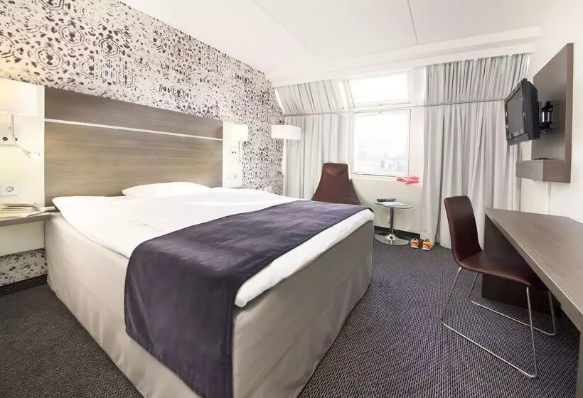 هتل Scandic Victoria