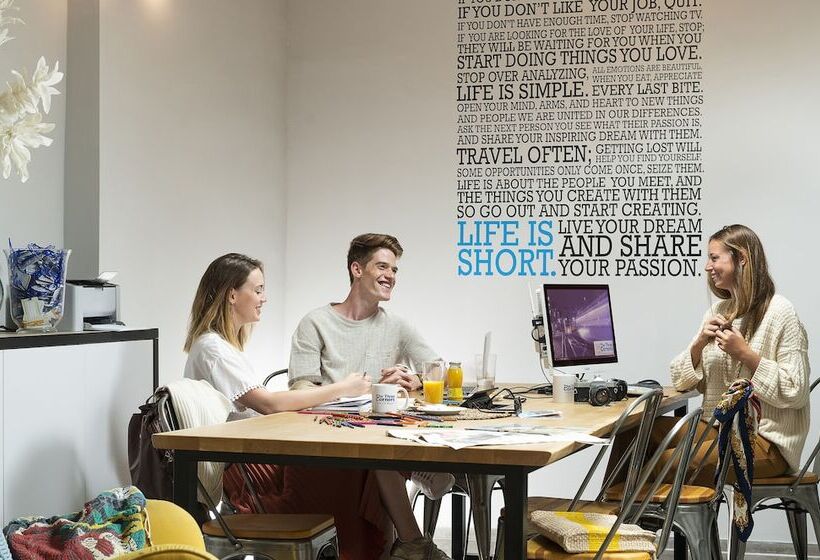 Three Corners Hotel Anna