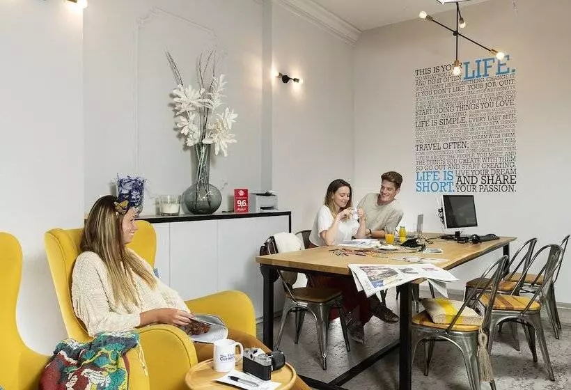 Three Corners Hotel Anna