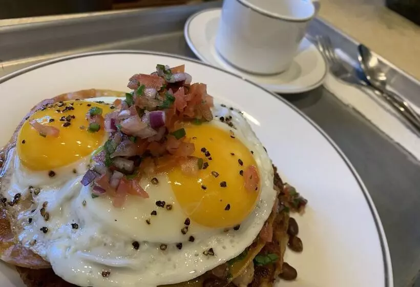 تختخواب و صبحانه Dream Catcher