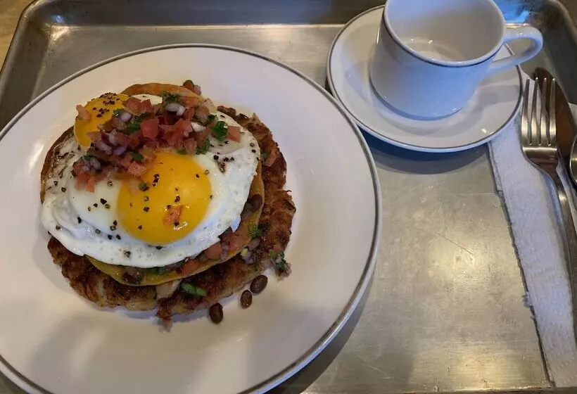 تختخواب و صبحانه Dream Catcher