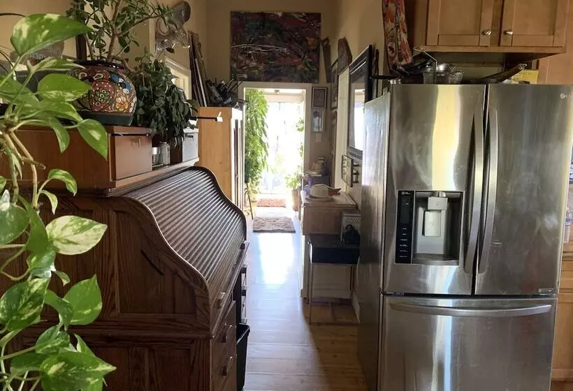 تختخواب و صبحانه Dream Catcher