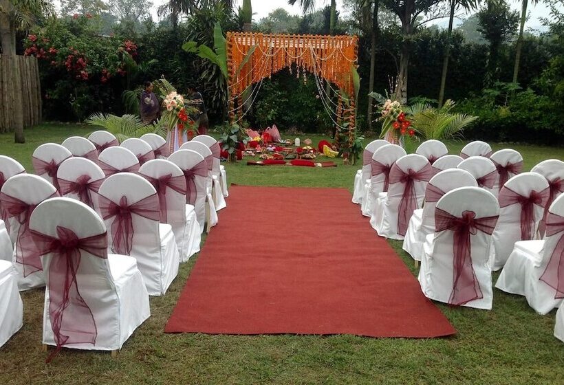 هتل Central Palms