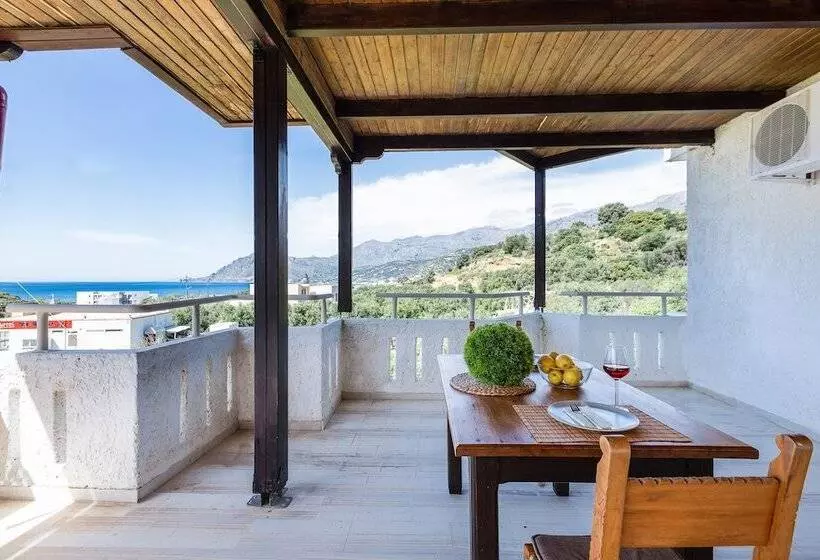 Majatalo Santa Maria Studios & Apartments