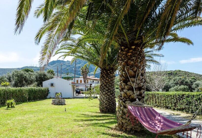 Пансион Santa Maria Studios & Apartments